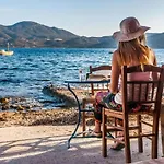Dream Boathouse Klima (Milos)