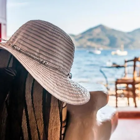 Dream Boathouse Klima (Milos)